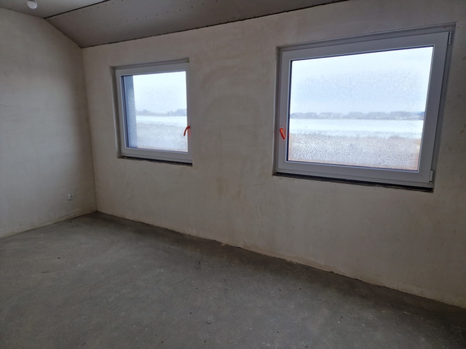 Gotowy bliźniak na sprzedaż