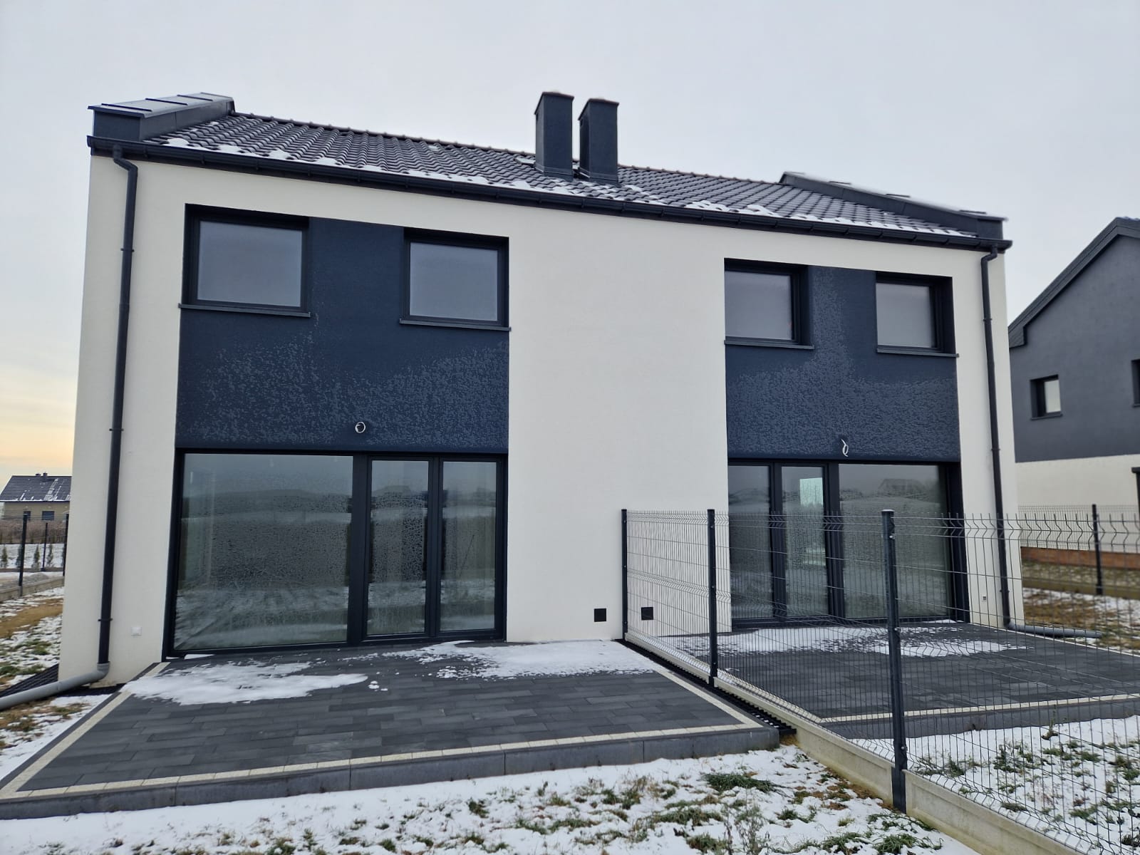 Gotowy bliźniak na sprzedaż