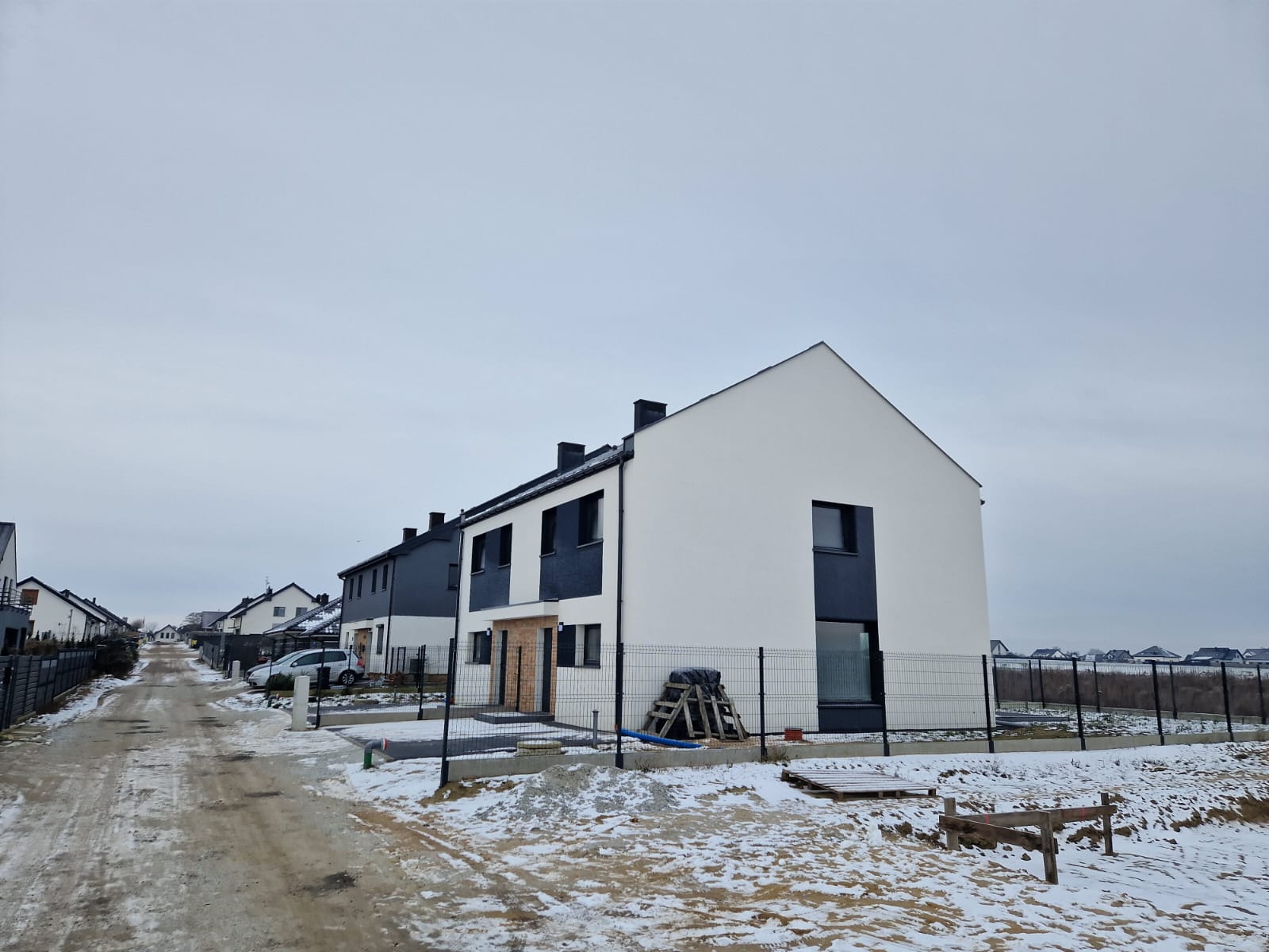 Gotowy bliźniak na sprzedaż